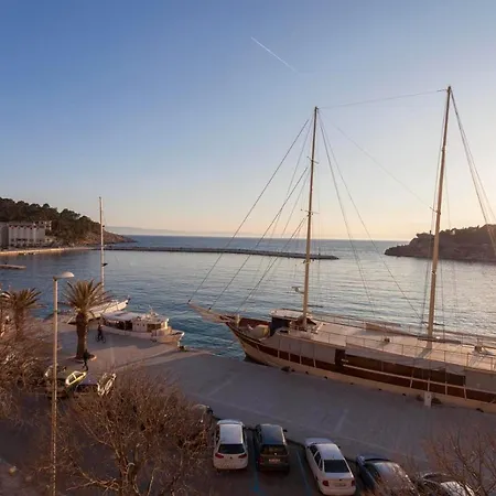 The Very Comfortable Apartment Makarska